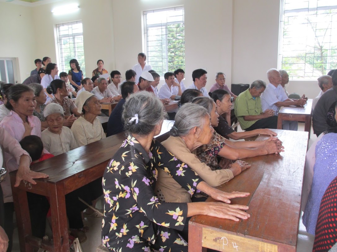 Medical Association of Hanoi Archdiocese visits and conducts health checks and treatments in Phong Y parish